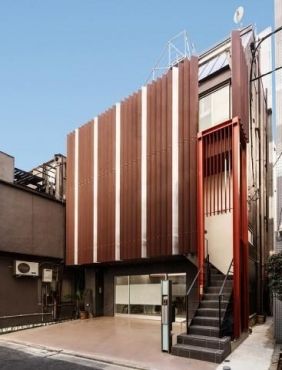 ���V�r���@