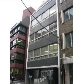 ��P���r��